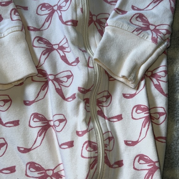🩷Pink Chicken🩷 NWOT Precious Baby Girl Bow Zip Onesie. 3-6m. - Picture 5 of 6
